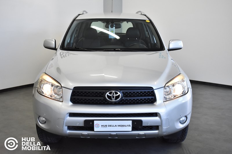 TOYOTA RAV4 2.2 D-4D 136 CV DPF Luxury
